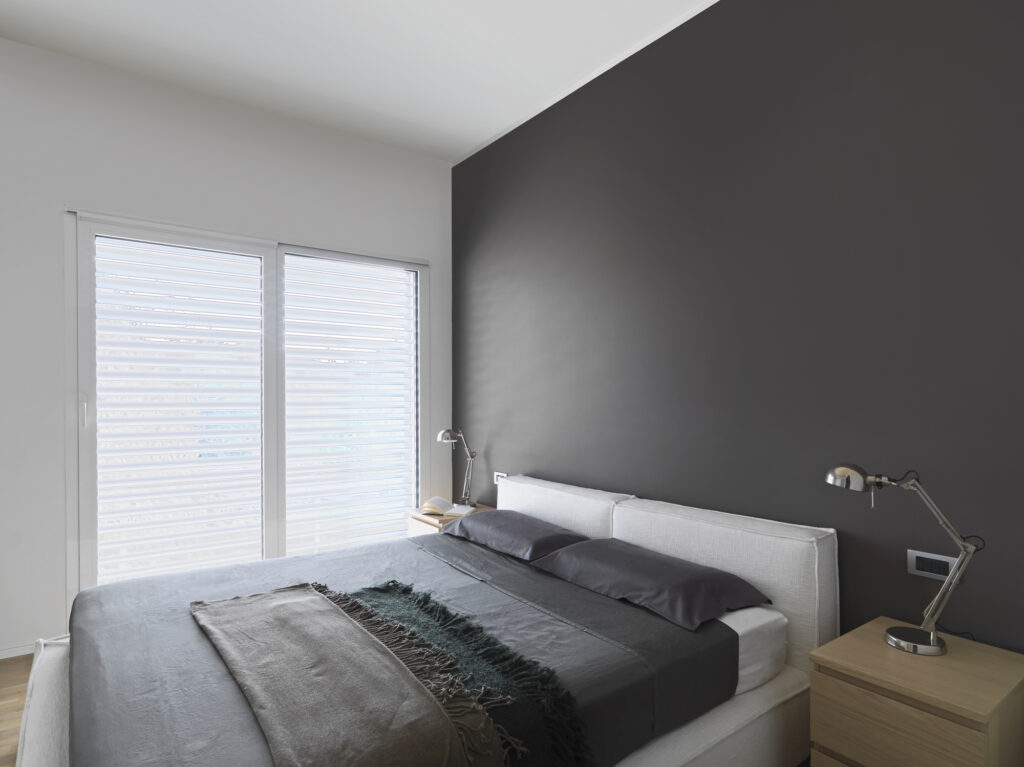 wallpapering